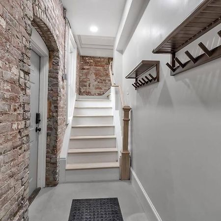 Carriage House Loft - King Bed And Garage Parking Apartment Buffalo Luaran gambar